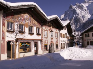 Ansicht Klettershop Mittenwald